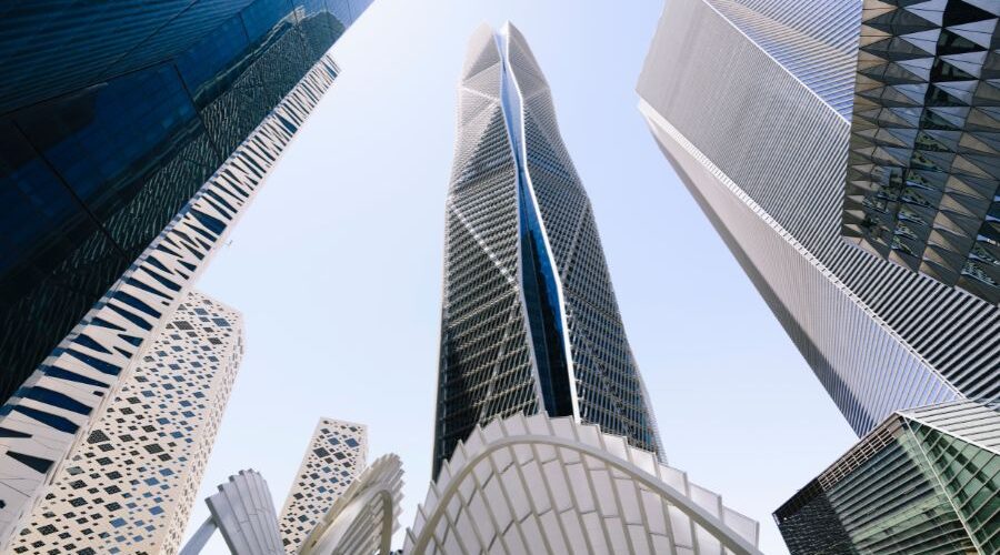 المملكة تمضي نحو تمكين الشركات العائلية وتعزيز جاذبية بيئة الأعمال