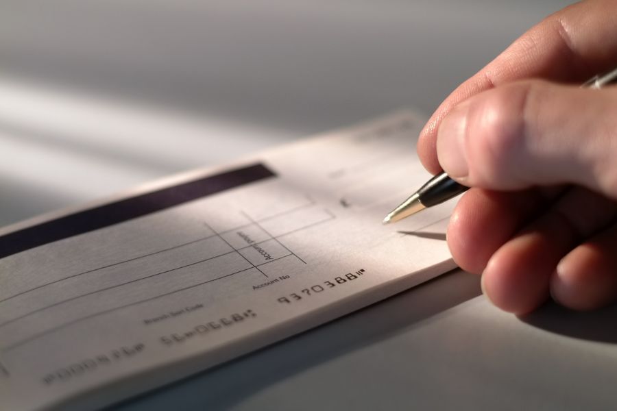 محامي قضايا الشيكات بدون رصيد بالسعودية