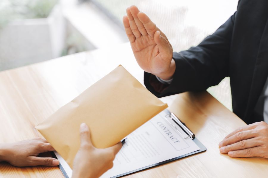 محامي رشوة في السعودية