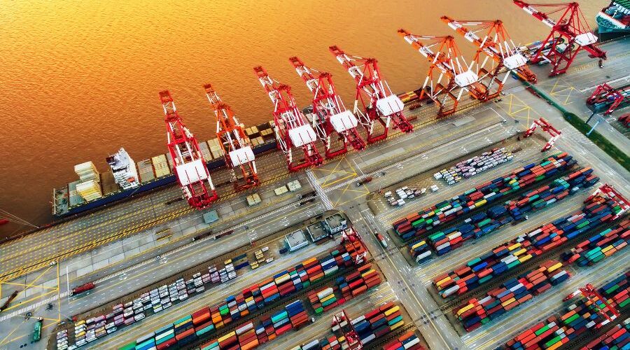 وزارة الصناعة والثروة المعدنية تعالج 837 طلب إعفاء جمركي خلال شهر أكتوبر 2025 لدعم تنافسية القطاع الصناعي