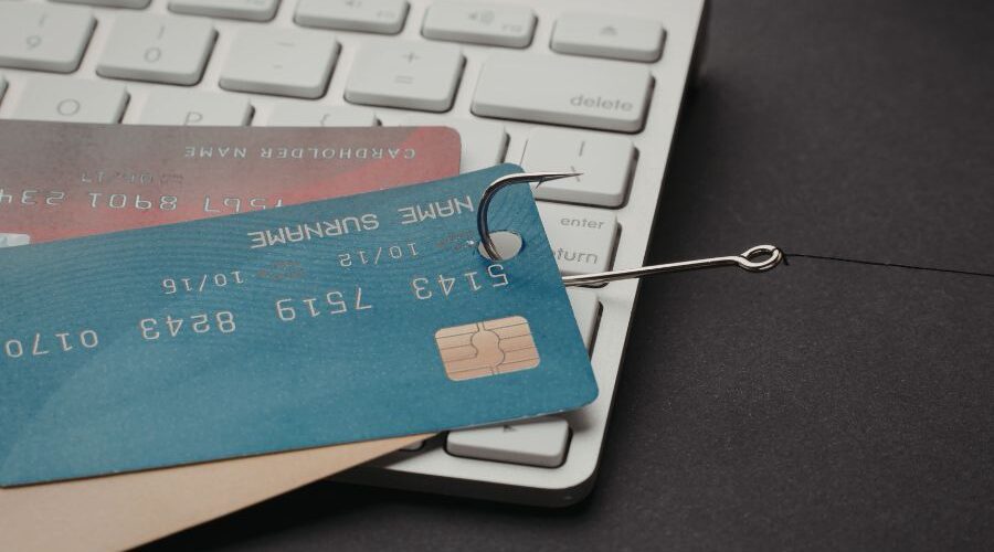 محامي جرائم الكترونية