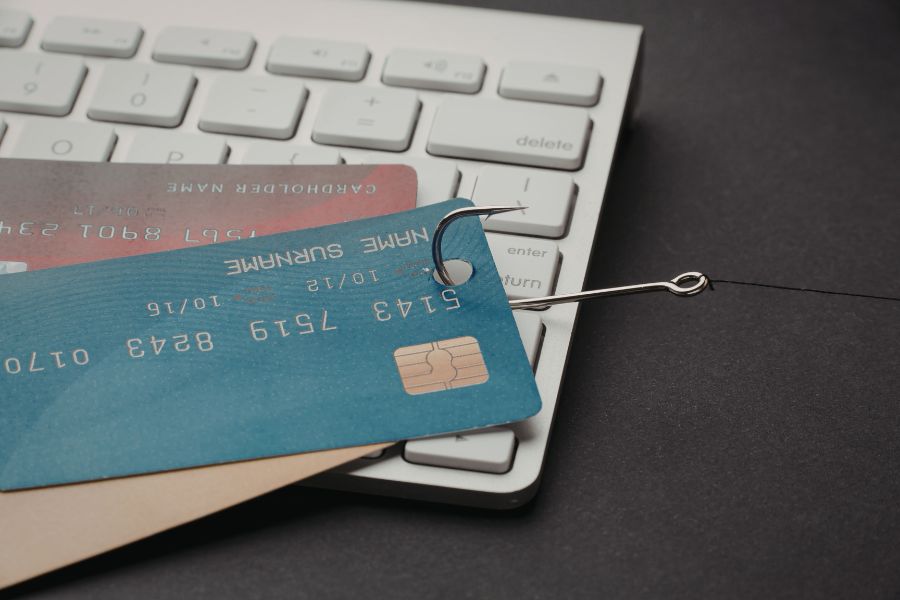 محامي جرائم الكترونية