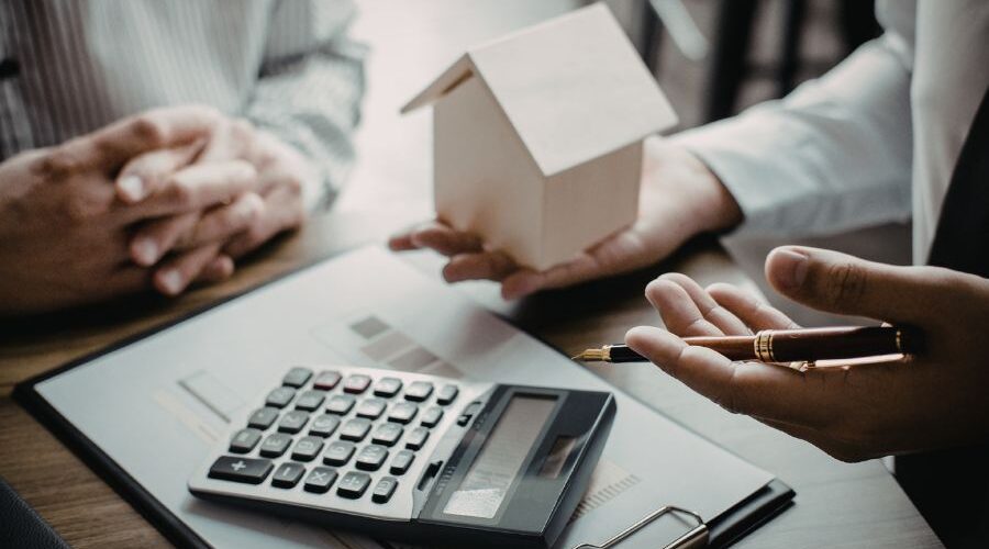 محامي متخصص في التمويل العقاري في السعودية